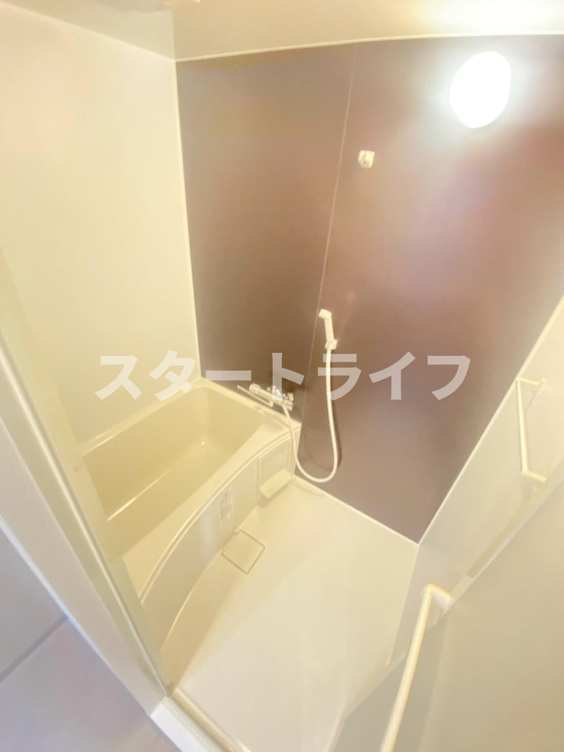 大阪市淀川区西中島６丁目の賃貸マンションの浴室