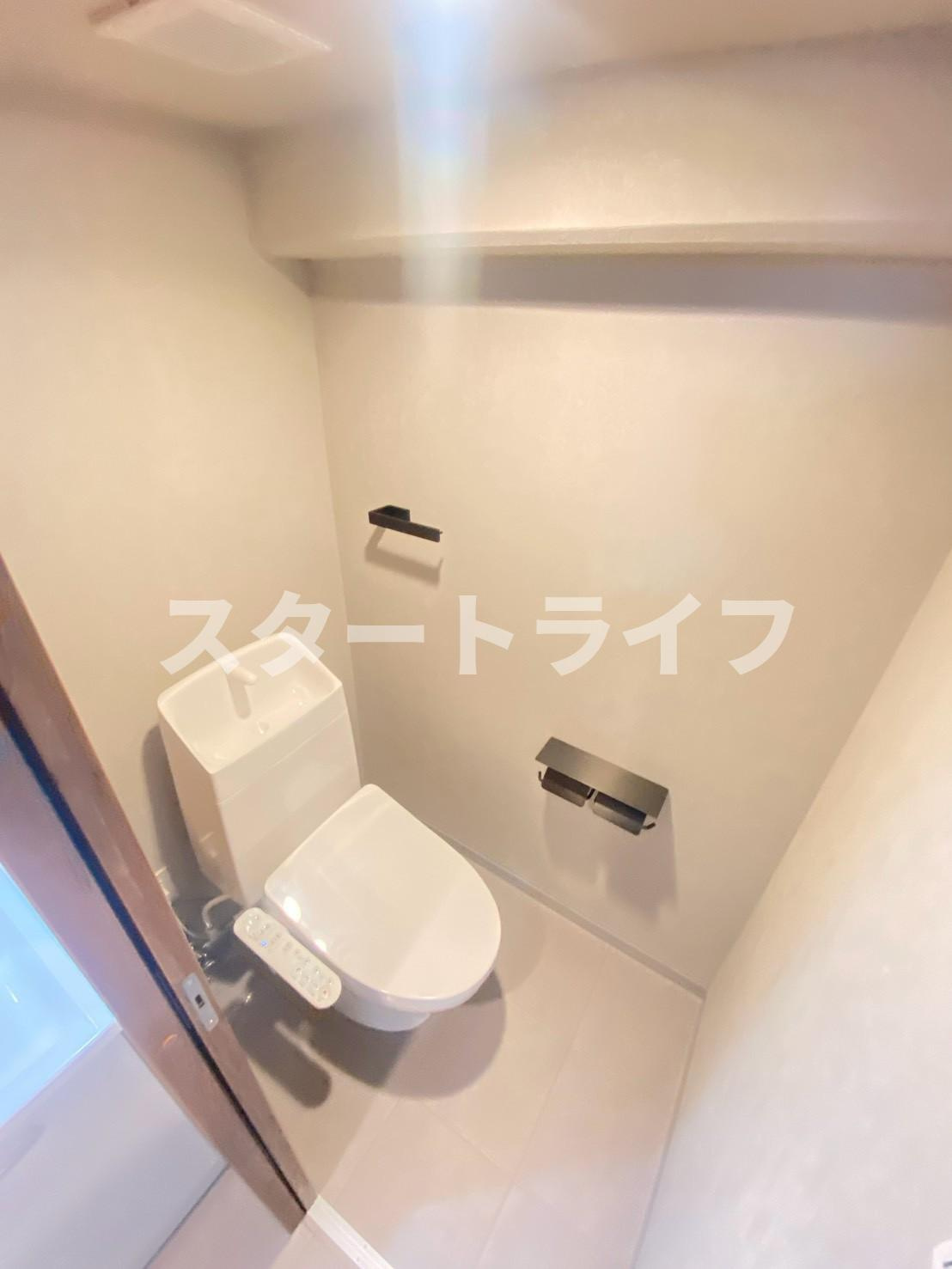 大阪市淀川区西中島６丁目の賃貸マンションのトイレ