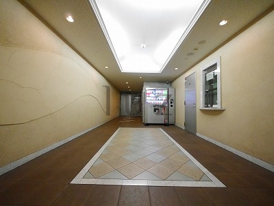 ライジングプレイス桜木町二番館のロビー