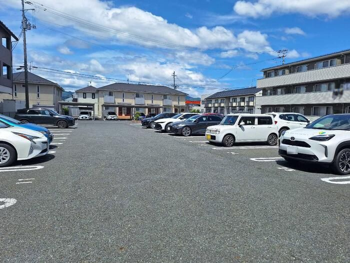 ＭＤＰマンション矢巾　Ｂの駐車場