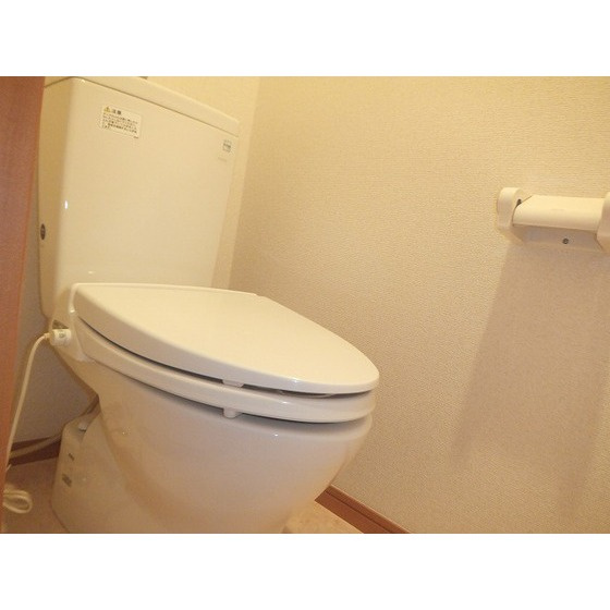 グランデュール千鳥のトイレ|清潔感のあるトイレです