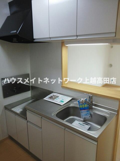 ヴィラ　アルモニーＡのキッチン|対面キッチン