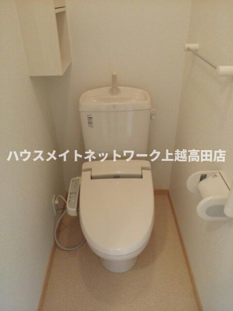 ヴィラ　アルモニーＡのトイレ|温水洗浄暖房便座
