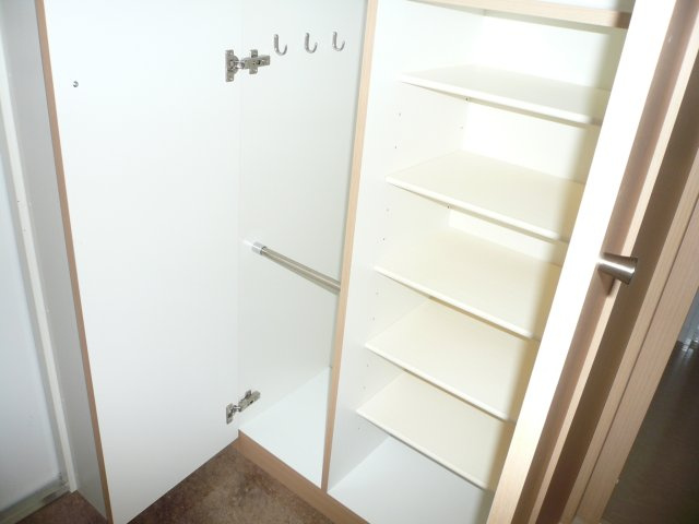 西宮アネックスの玄関|下駄箱