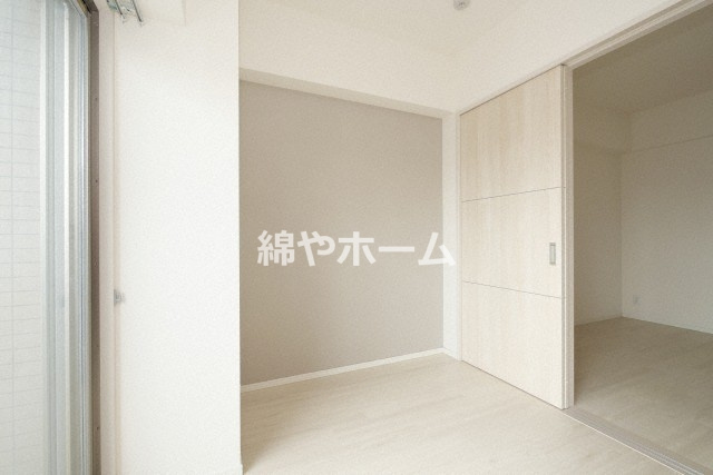 リアライズ小路駅前の洋室|きれいな洋室です