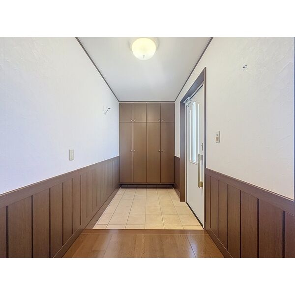 半田市栄町1丁目戸建ての玄関