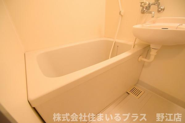 メゾン・フィオーレの浴室
