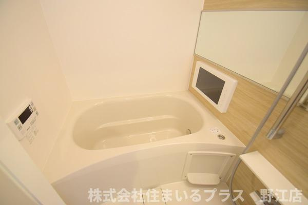 プレジオ城東中央の浴室