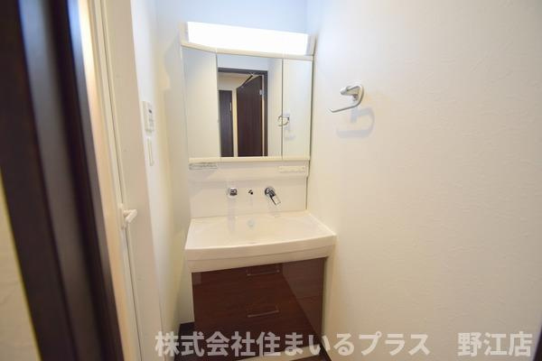 プレジオ城東中央の洗面所