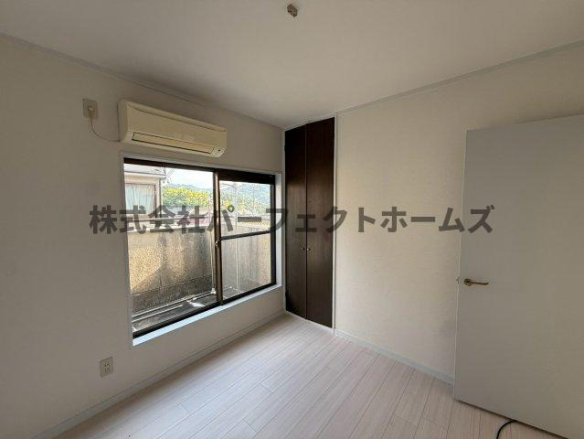 杉責谷1丁目戸建　賃貸の洋室|落ち着いた色調の洋室です