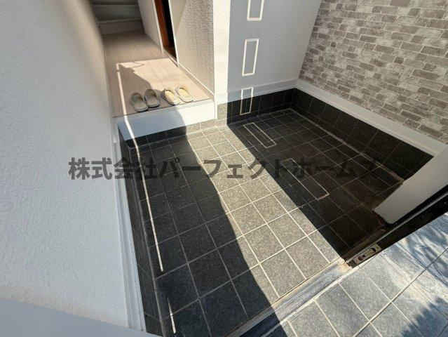 杉責谷1丁目戸建　賃貸の玄関|収納もある玄関です