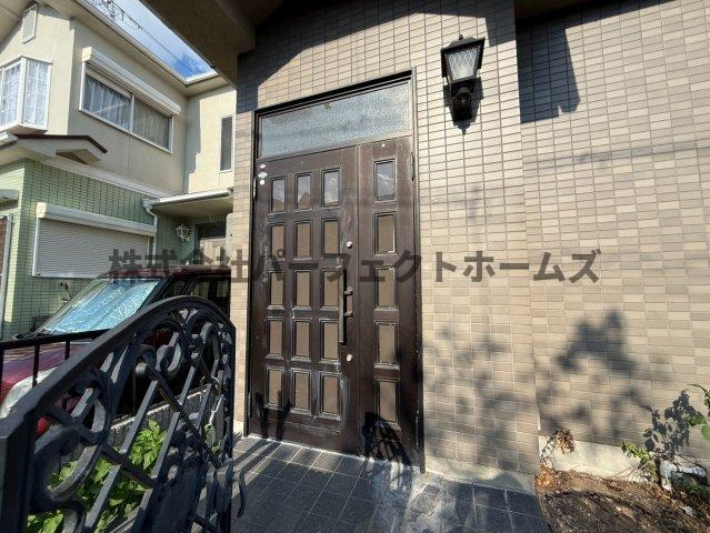 杉責谷1丁目戸建　賃貸の玄関|ゆったりとした玄関です