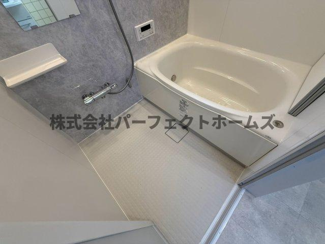 杉責谷1丁目戸建　賃貸の浴室|ゆったり過ごせるお風呂です