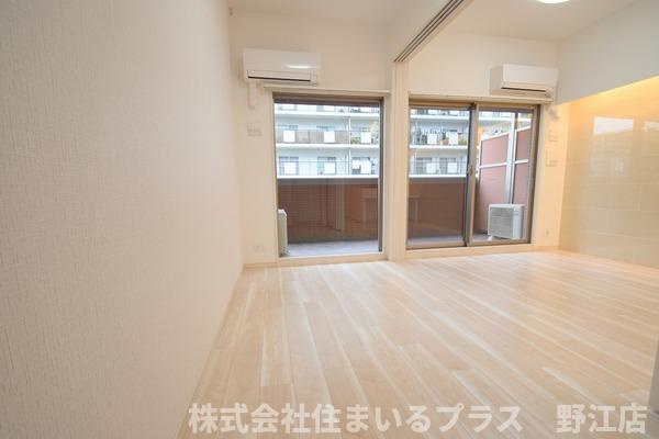 プレジオ城東中央の洋室