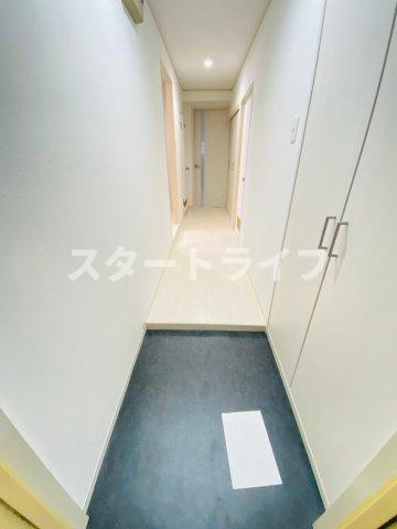 大阪市淀川区西宮原１丁目の賃貸マンションの玄関
