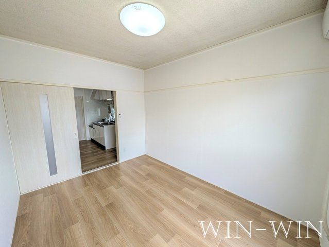 第一橋本マンションの洋室