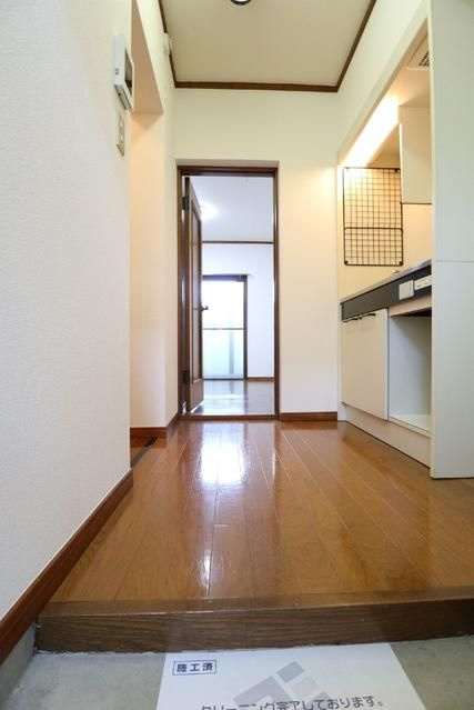 大和市林間１丁目の賃貸マンションの玄関