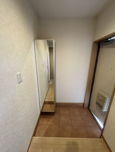 さいたま市北区宮原町２丁目のアパートの玄関