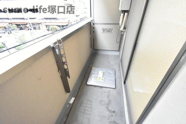 エールスタージュ伊丹のバルコニー