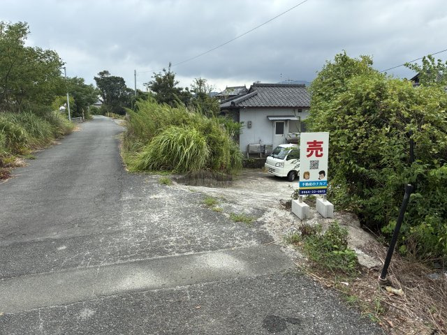 熊本市南区川口町の売地の前面道路含む現地写真