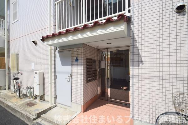 ラチチュード大宮のエントランス