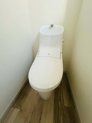 西舞子１丁目貸家のトイレ