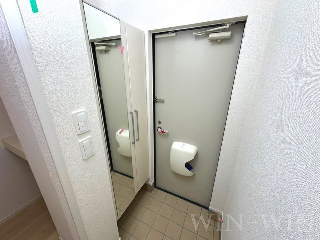 カナル ホリカワの玄関|イメージ（同施工会社同一モデルの写真です）