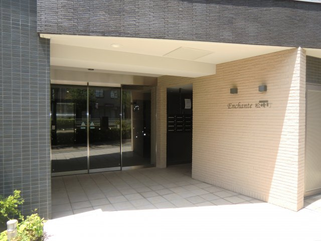【エントランス】 | アンシャンテ松崎町