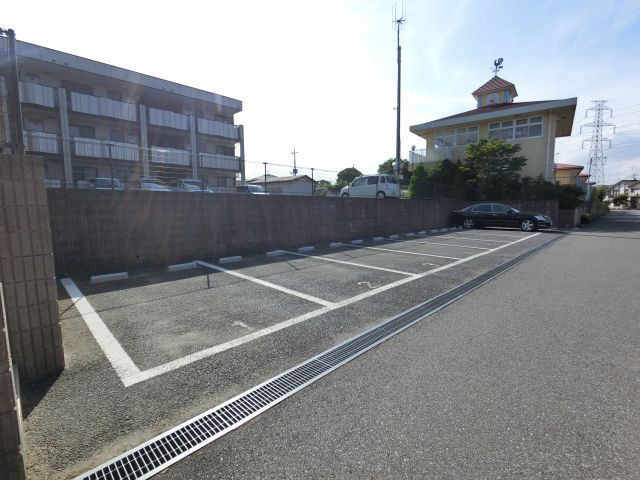 【駐車場】