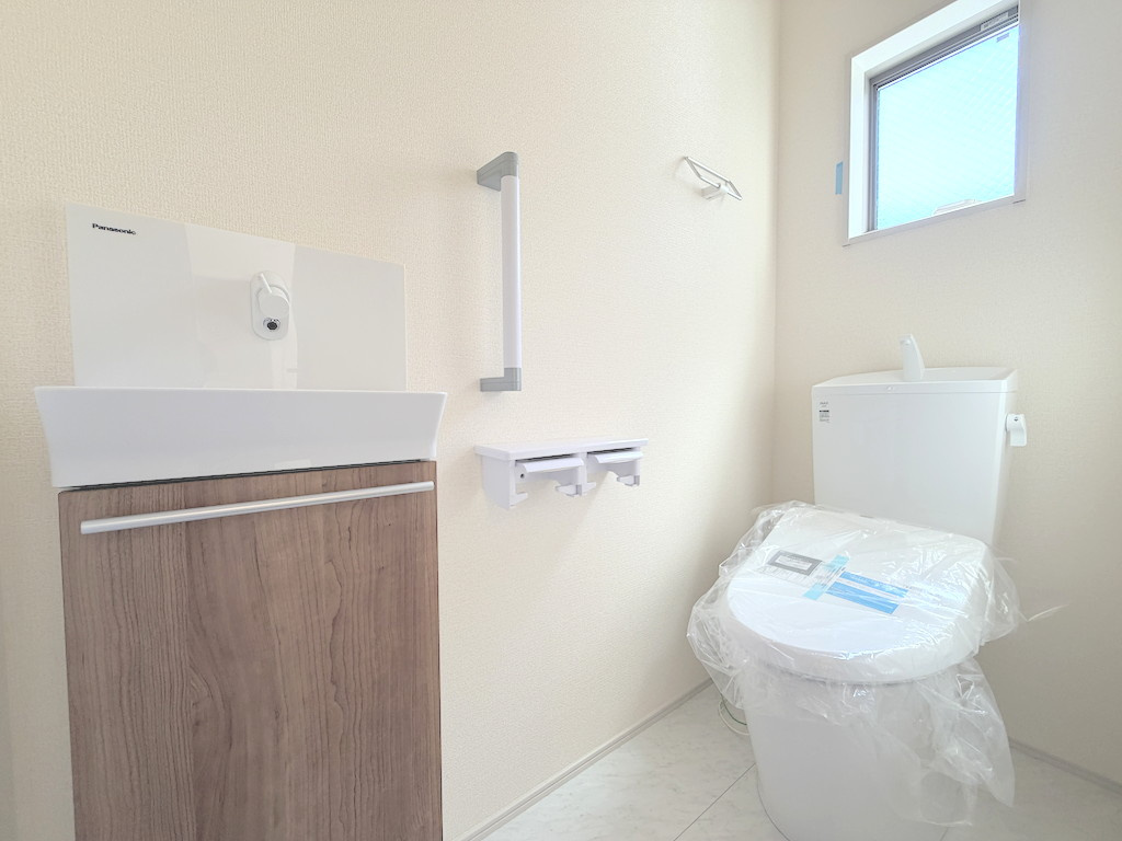 羽村市羽加美第1のトイレ|清潔感のある快適なトイレ空間。お手入れがしやすく、心地よい環境を保てます。