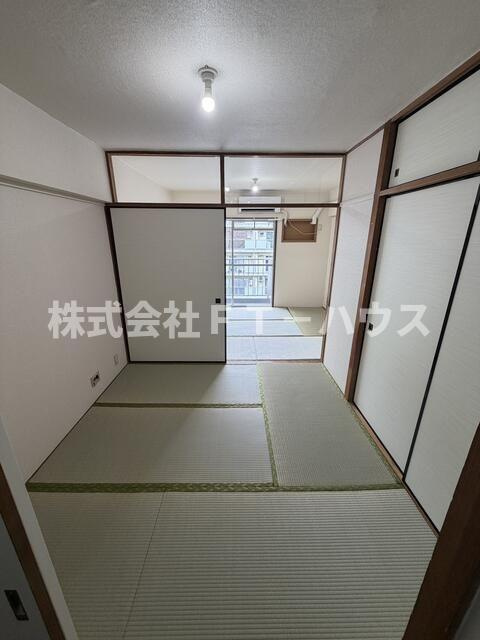 行徳マンションの居間・リビング