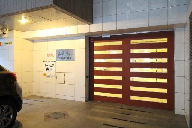 パークウェル神田ＥＡＳＴ弐番館のエントランス