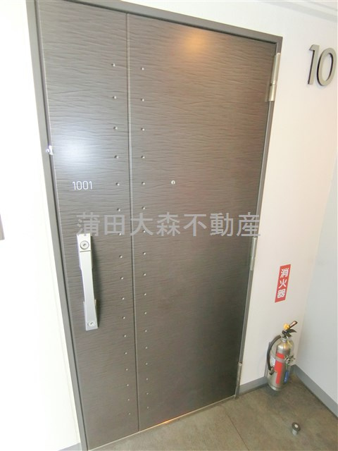 La　Douceur大森山王の玄関