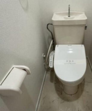 大和市下和田のアパートのトイレ