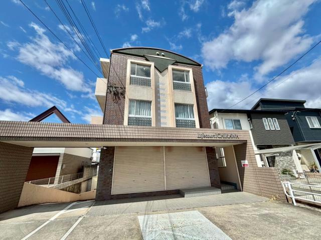 ライフコート市川の外観
