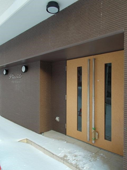 【エントランス】プラシード北円山 