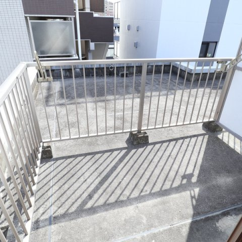 原庭プレイスのバルコニー