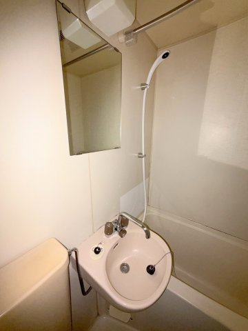 アクアコート庚午の洗面所