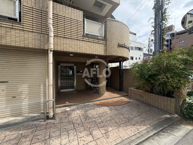 maison Raffineのエントランス|エントランス