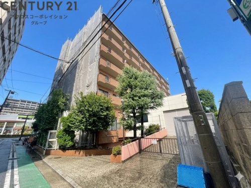エレベータ付きで、重い荷物があっても便利です！