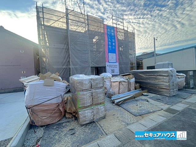 【同施工物件ご案内可能】みよし市三好町　全2棟のバルコニー|【バルコニーイメージ】
◆見晴らしもよく、太陽の温かな温もりをめいっぱい受け止めてくれます。
太陽の光と爽やかな風を受けたお洗濯物はあっという間に乾き、取りこむ時には太陽の匂いを感じられそうですね。　