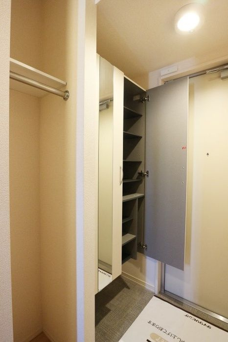 メゾンド　ベリタスの玄関|シンプルで使いやすい玄関です