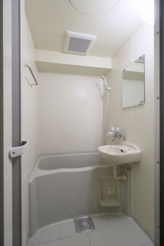 菱和パレス三軒茶屋壱番館の浴室