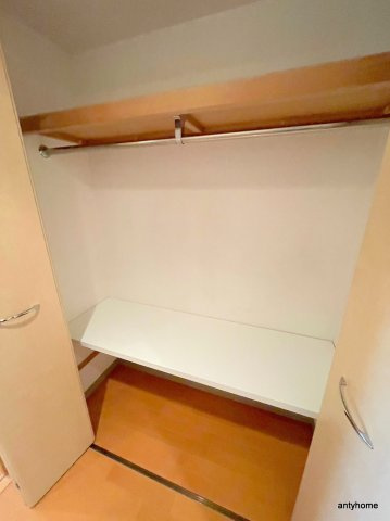 プレサンス新大阪ステーションフロント　仲介手数料無料の収納