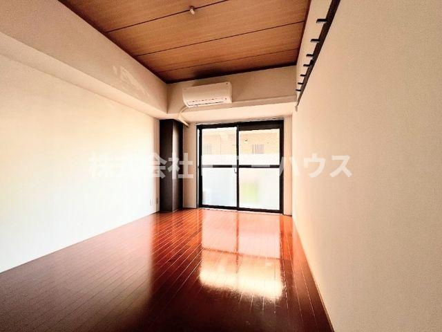 リアライズ市川原木の居間・リビング