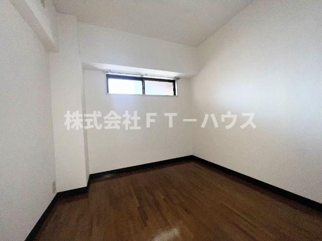リアライズ市川原木の寝室