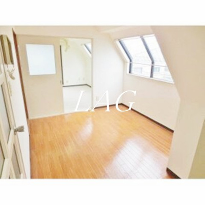 【居間・リビング】 | パロ西落合 | 洋室のお部屋です。