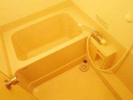 アーバンコートサカスⅢの浴室|※別部屋写真