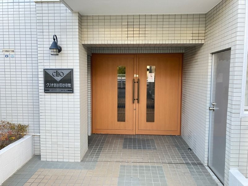 クリオ新杉田壱番館のエントランス