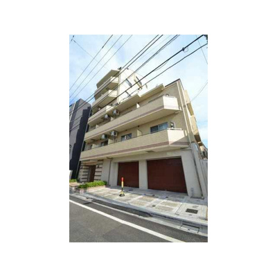 【外観】 | コーマ　ディ　ルッソ | 鉄筋コンクリート造のがっちりとした建物。